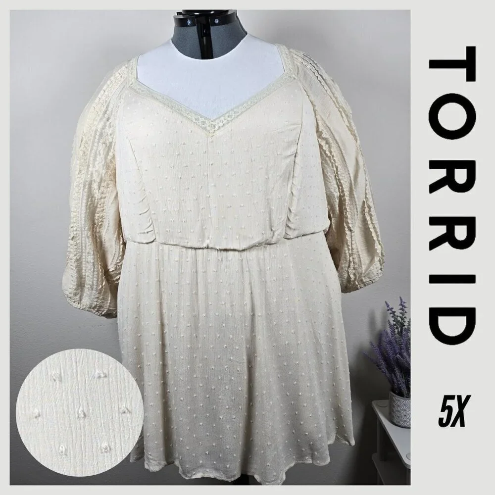 Torrid Ivory Boho Peasant Blouse With Textured Polka Dots & Lace (EUC)‎